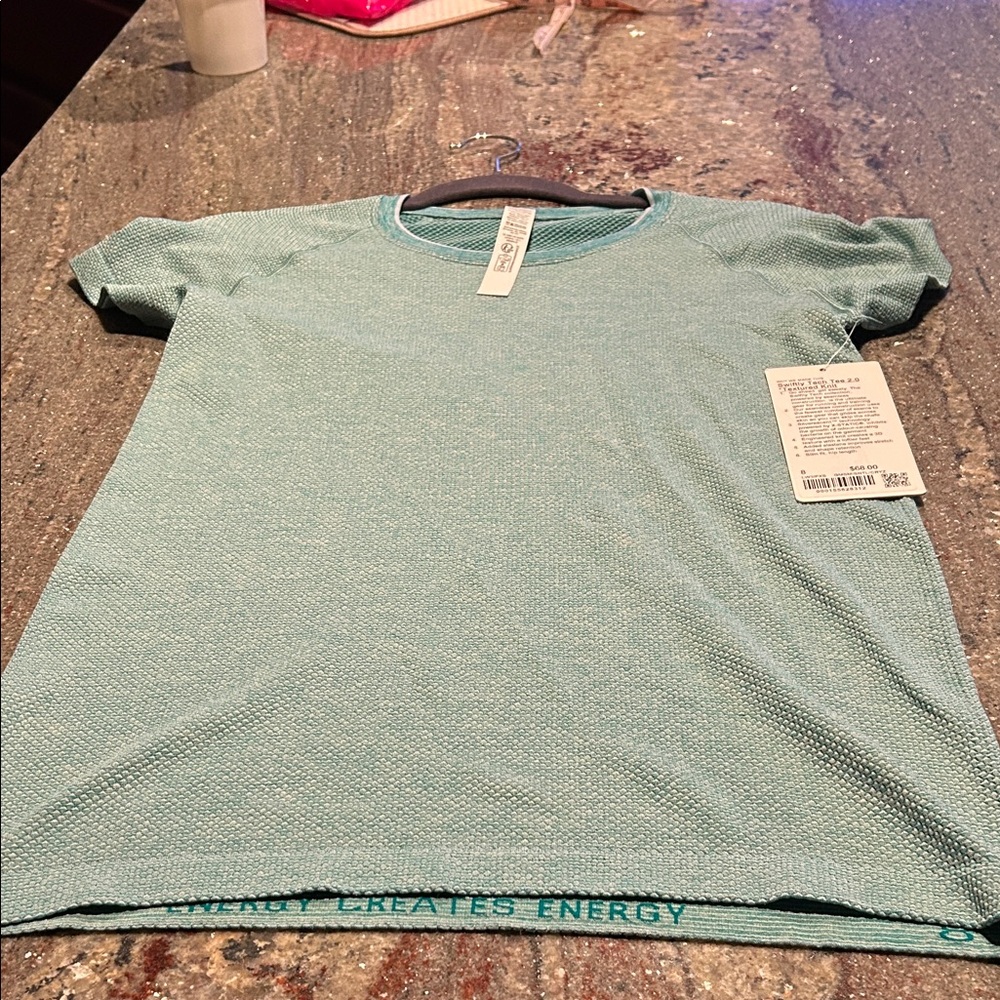 Lululemon NWT Swiftly Tech Tee 2.0 Textured Knit Sz 8